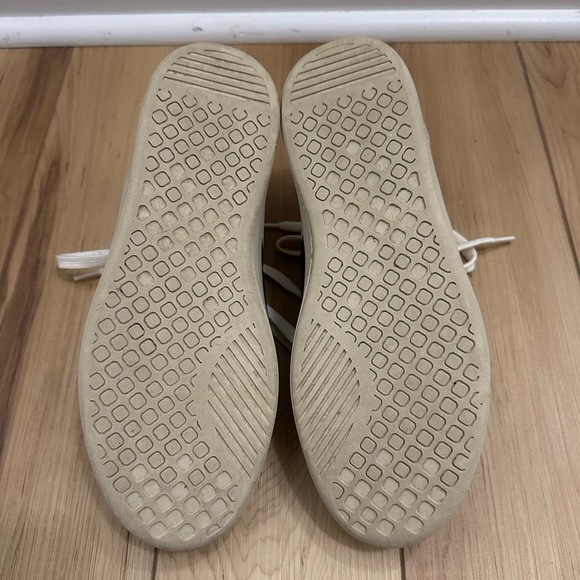 Everlane Court Sneaker - Picture 4 of 5